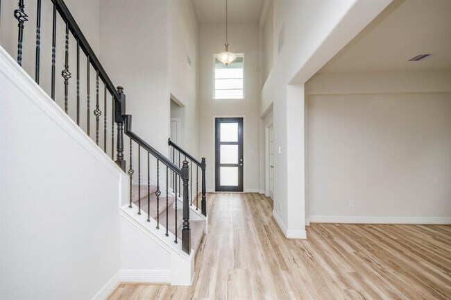 Building Photo - 8310 Calico Pennant Wy