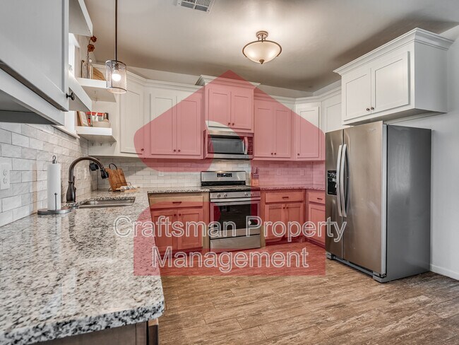 Building Photo - 9945 SW 21st St