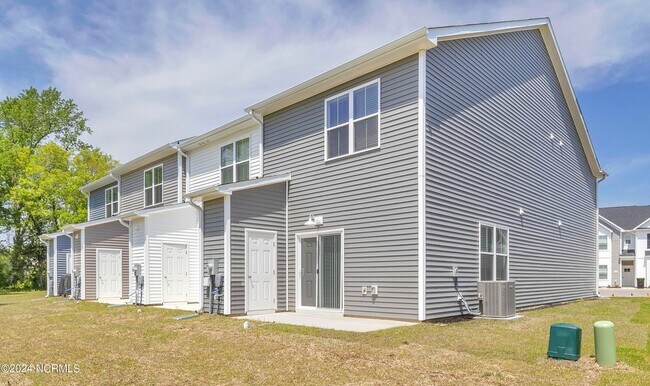 Building Photo - 5039 McGarvey Ct