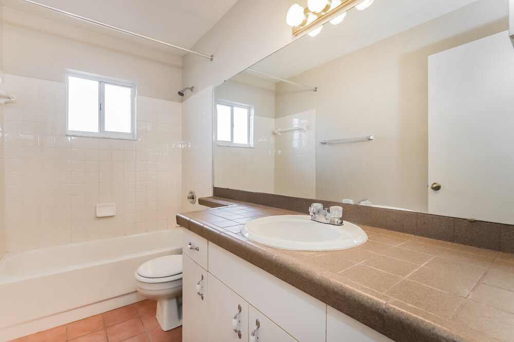 Building Photo - 1909 Chablis Ct