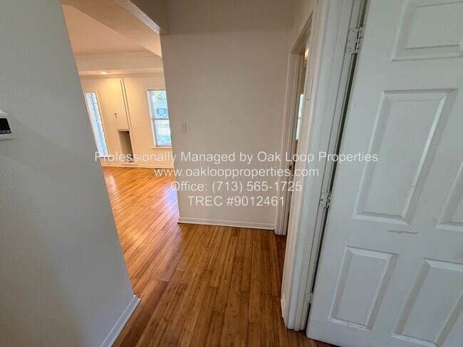 Building Photo - 12514 Safeguard St