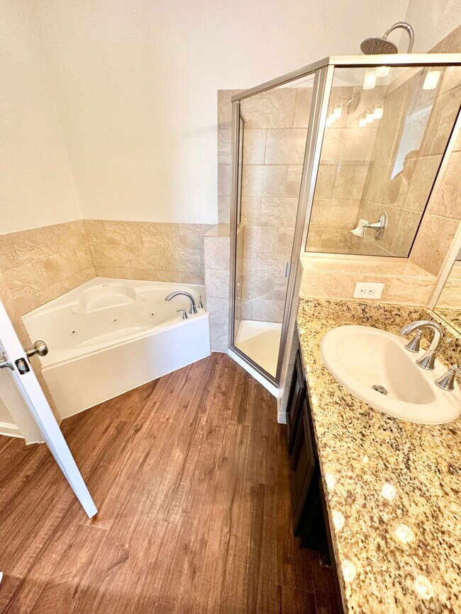 Building Photo - 26850 U.S. 380 Apt #155, Aubrey, TX 76227 - 1 BR 1 BA townhouse