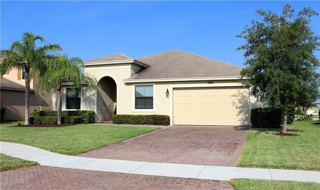 Building Photo - 1095 N Verona Trace Dr