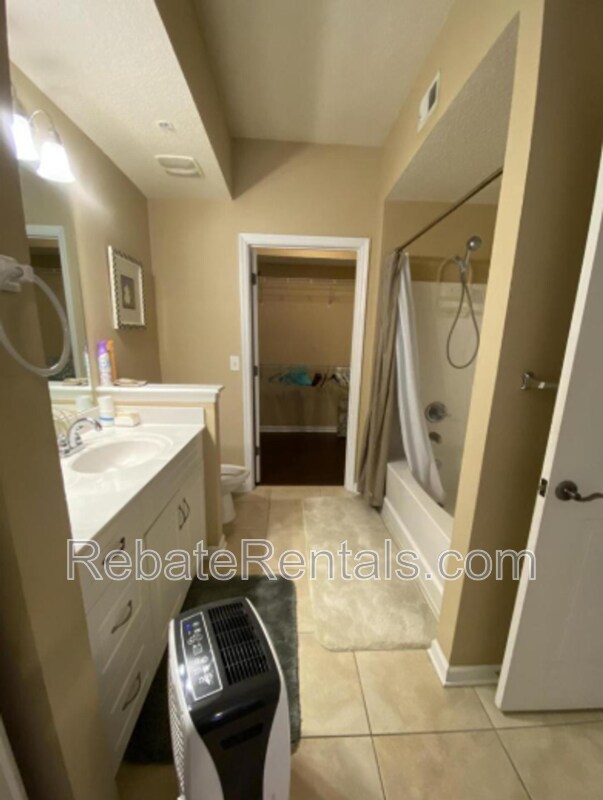 Building Photo - 10435 Mid Town Pkwy