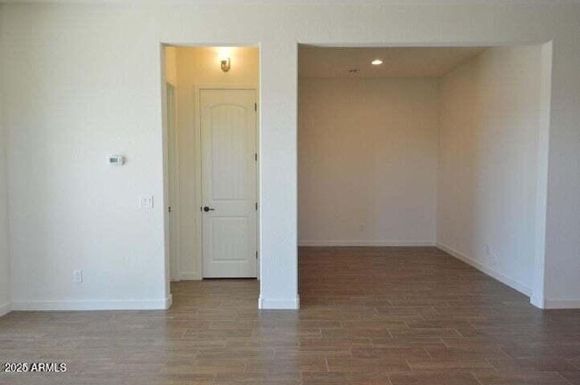 Building Photo - 9320 S 55th Pl