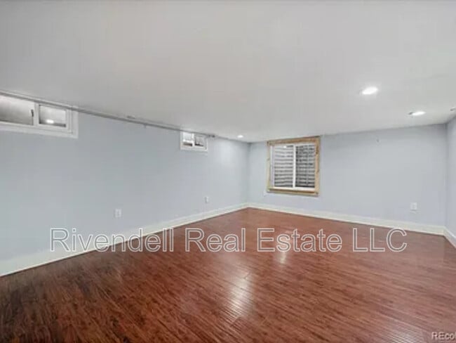 Building Photo - 5046 Meade St