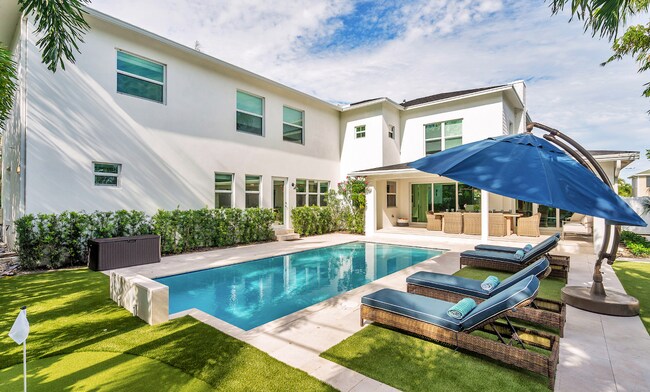 Building Photo - 332 Valley Forge Rd