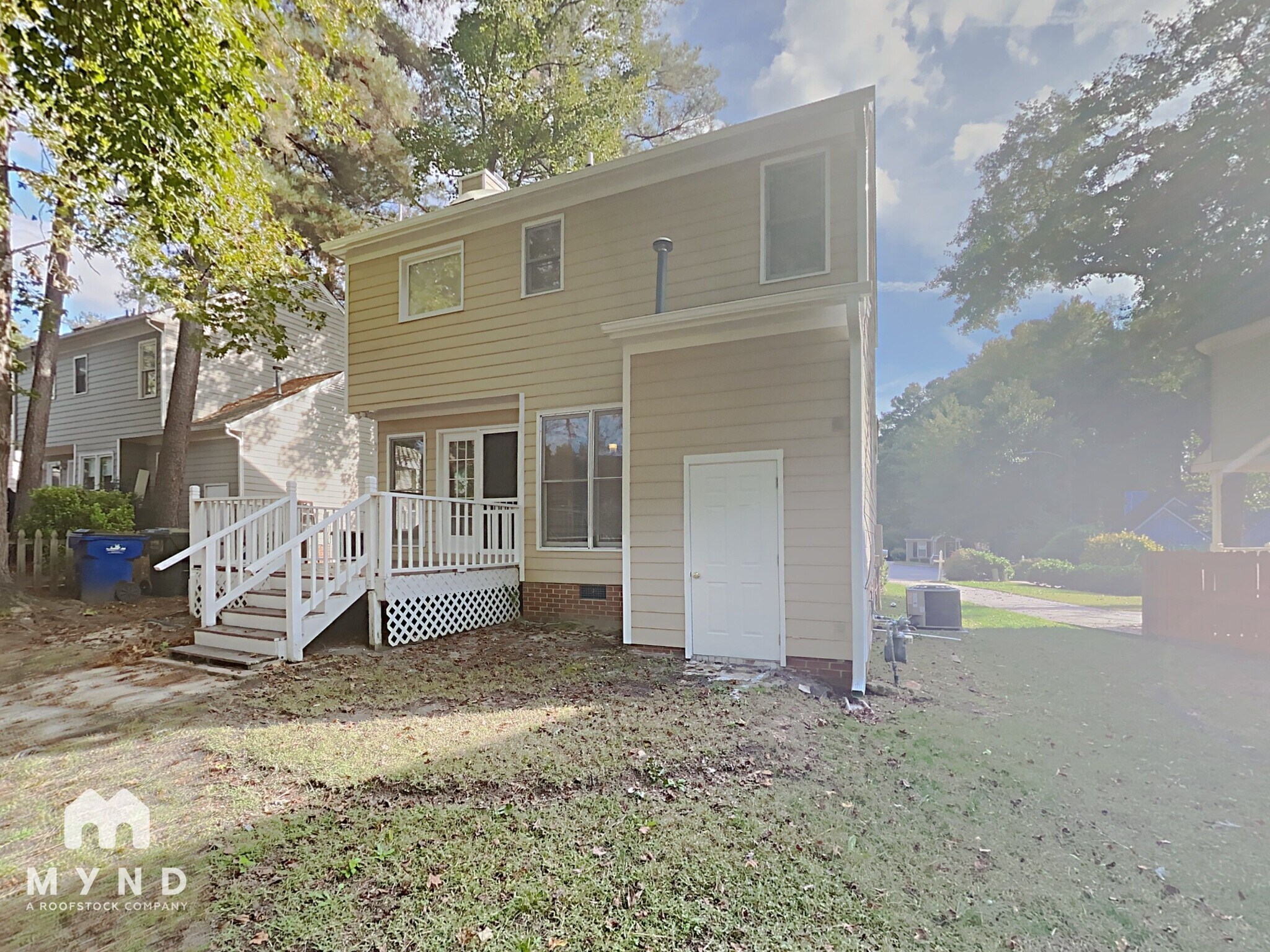 Building Photo - 4513 Aviemore Crescent