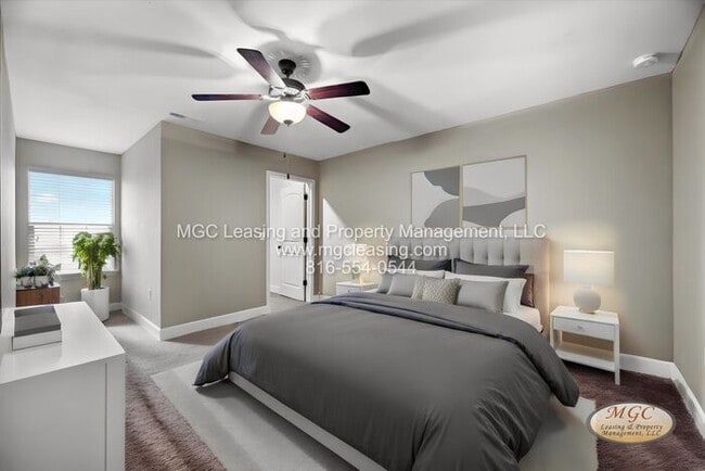 Building Photo - Timber Trails Townhome - Interior townhome with reduced rent