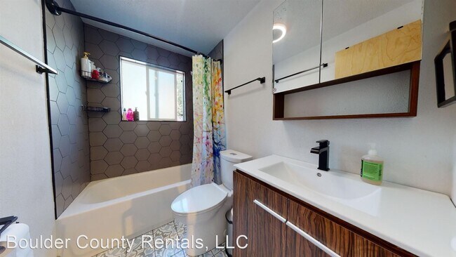 Building Photo - 3 br, 2 bath House - 860 Gilpin Dr