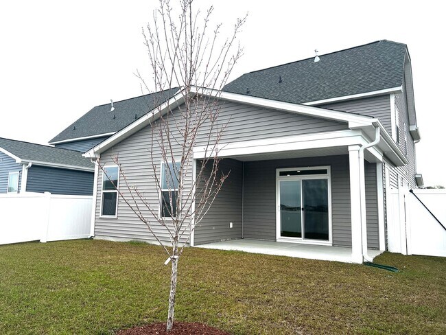 Building Photo - New Home Now Available in Traditions in Carolina Forest! Pet Friendly! Community Pool! Large Loft!