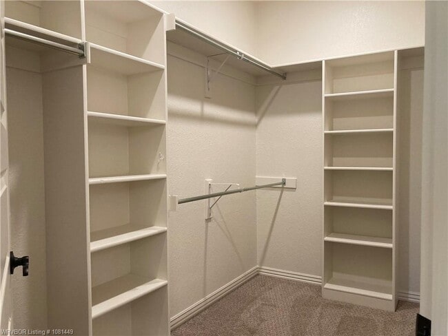 Building Photo - 8000 Jepsen Dr