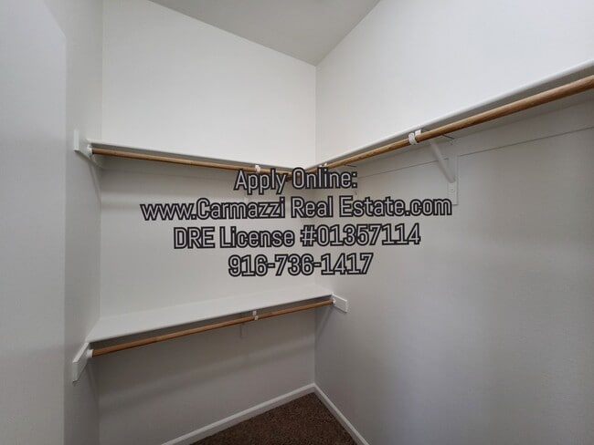 Building Photo - 3920 E Commerce Way