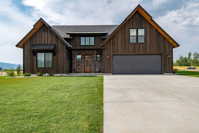 Building Photo - 326 Royal Elk Cir