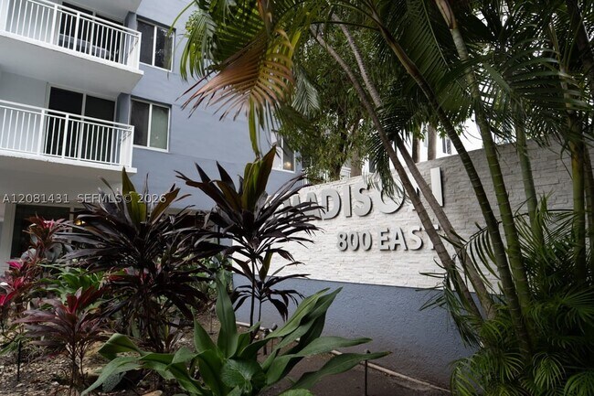 Building Photo - 800 N Miami Ave