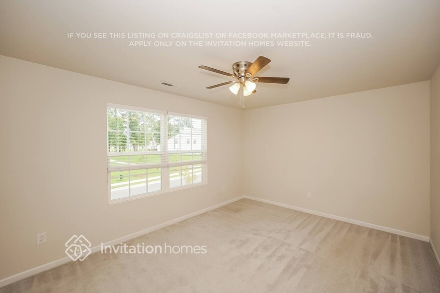 Building Photo - 364 Hollingswood Dr
