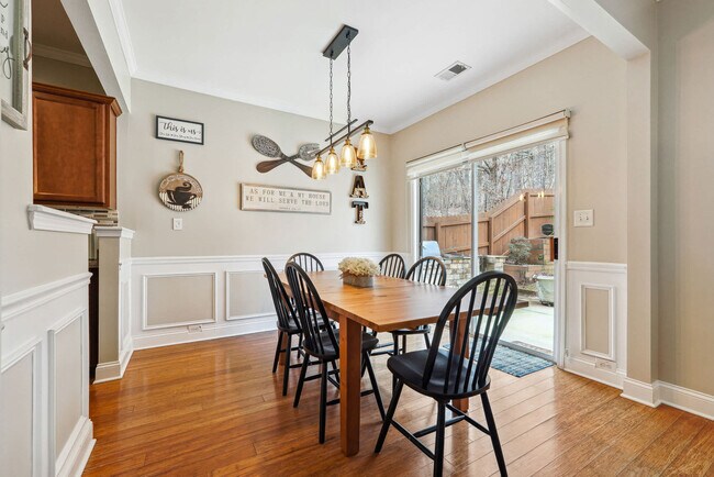 Building Photo - 396 Grenier Terrace NE