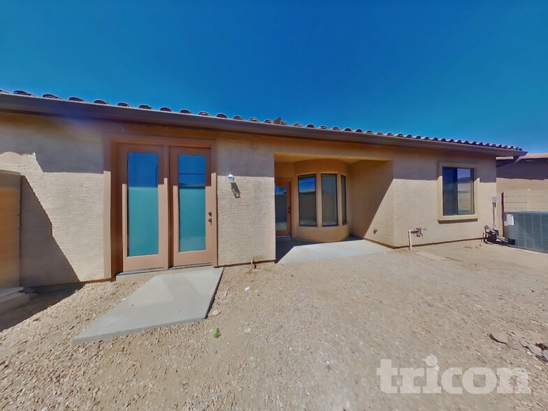 Building Photo - 7731 S 45th Ln