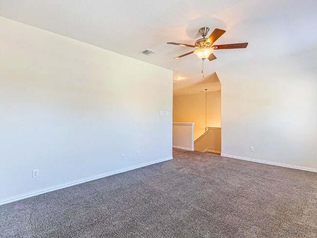 Building Photo - Spacious 4 Bedroom Home with 2 Car Garage in Boerne ISD