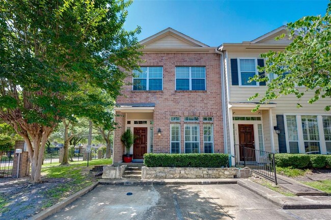 Primary Photo - 1811 Gentryside Dr