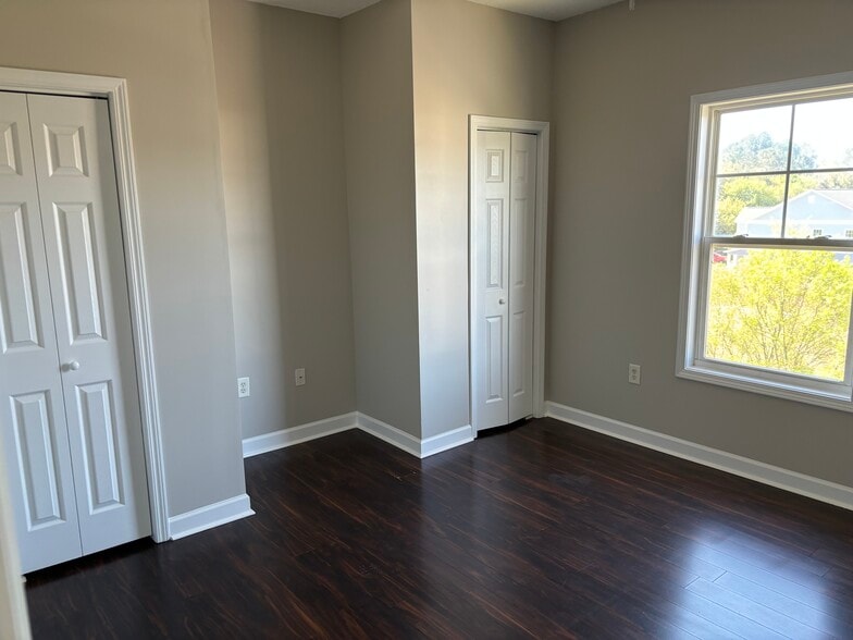 Building Photo - 334 Kiskadee Loop