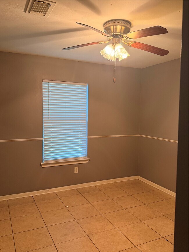 Building Photo - 5334 Tallowpine Terrace