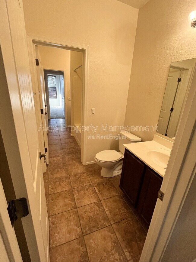 Building Photo - 36414 W Barcelona Ln