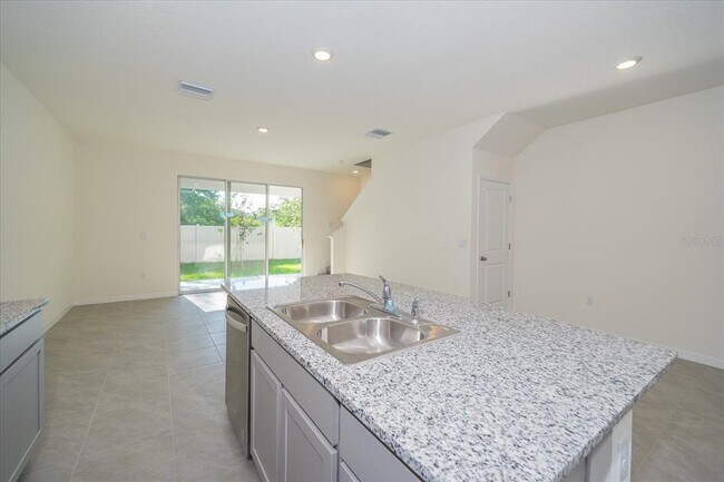 Building Photo - 16642 Maude Dr