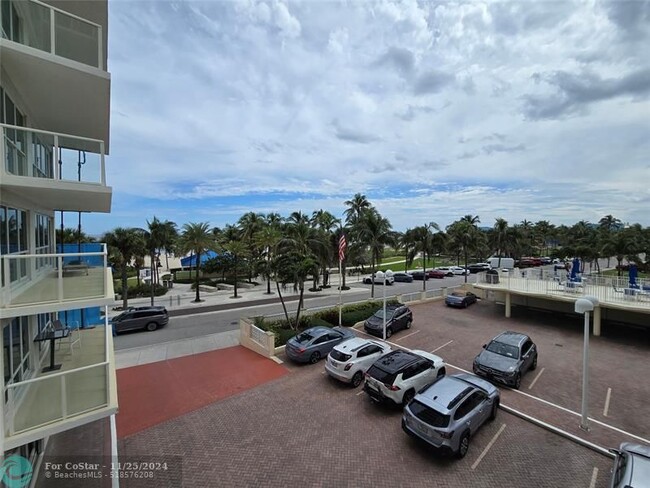 Building Photo - 111 N Pompano Beach Blvd