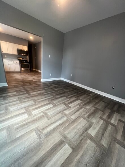 Building Photo - 2165 N Tonti St