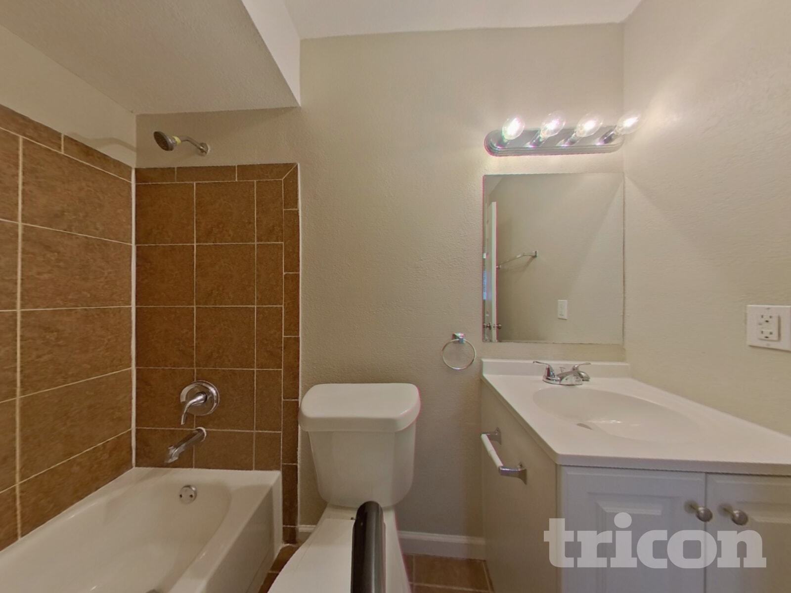 Building Photo - 15375 Hopedale Ln