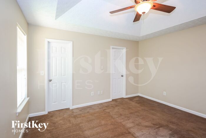 Building Photo - 521 Stoney Creek Rd