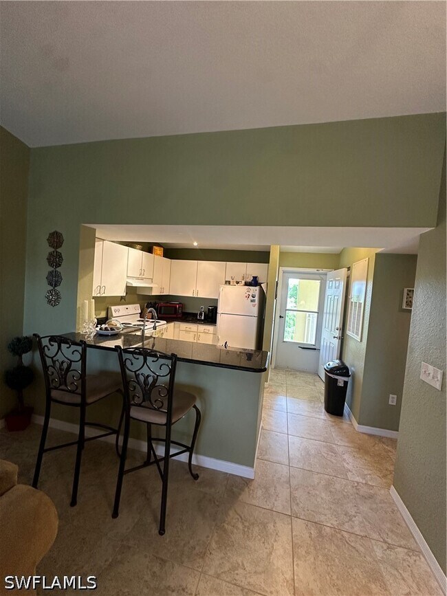 Building Photo - 8264 Key Royal Cir
