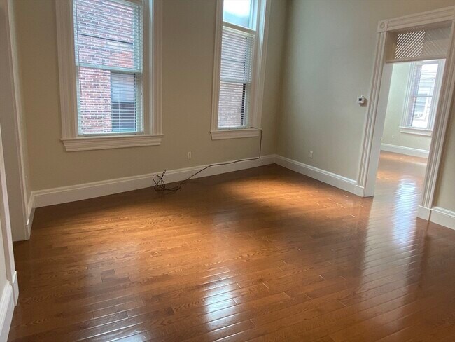 Building Photo - 9 Mt Vernon St