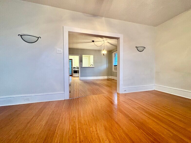 Building Photo - 509 Nutt Rd