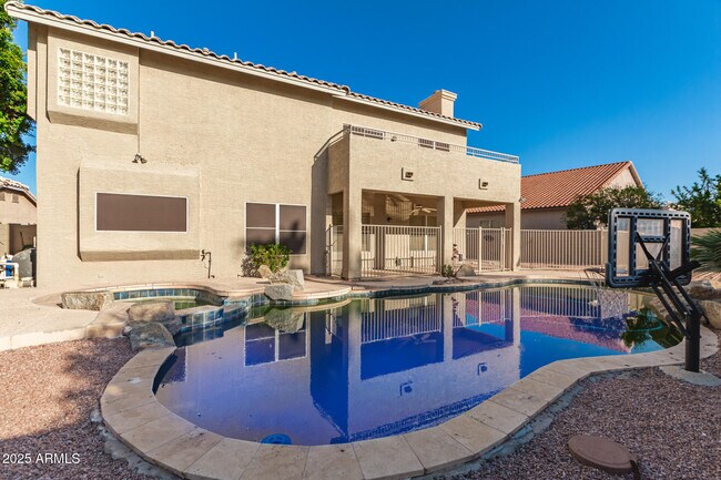 Building Photo - 7834 W Kerry Ln