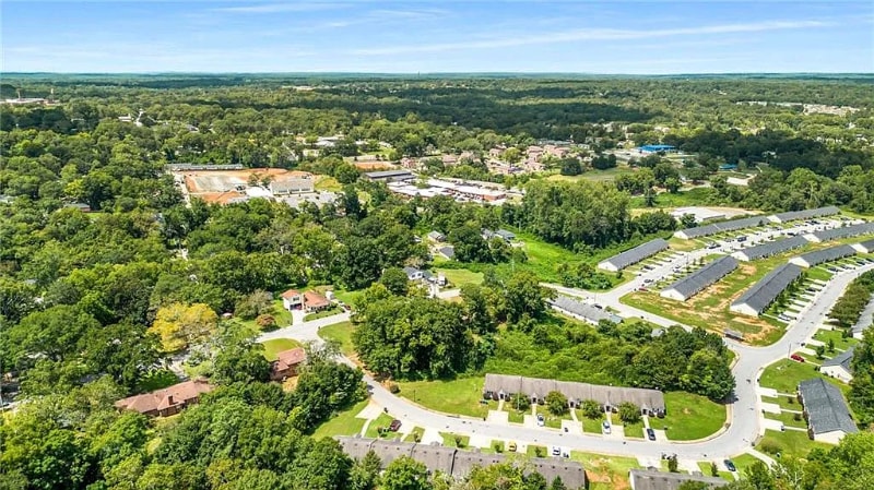 Building Photo - 598 Elle's Wy