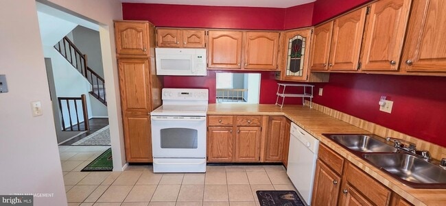 Building Photo - 5677 Phelps Luck Dr