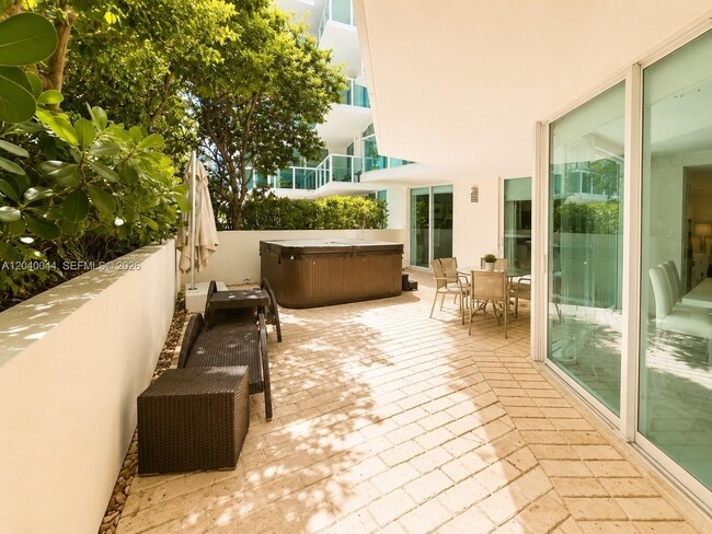 Building Photo - 200 Sunny Isles Blvd