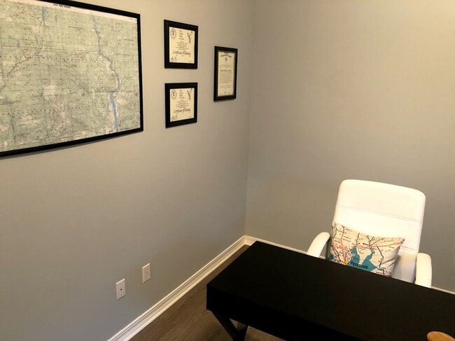 Building Photo - Northgate Village Home.