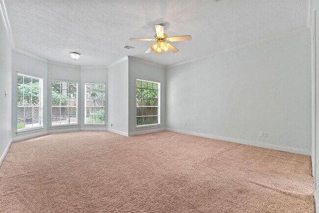 Building Photo - 29 Berry Blossom Dr