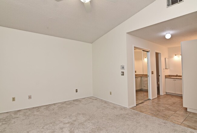 Building Photo - Spacious 3/2 Longwood, Single Story Townhome