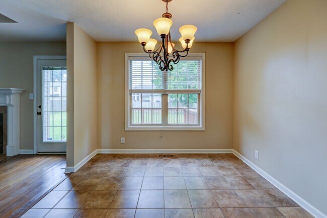 Building Photo - 2924 Brewster Drive