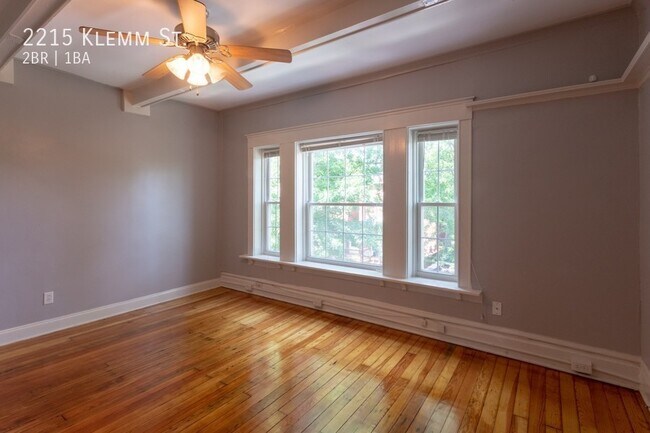 Building Photo - 2215 Klemm St