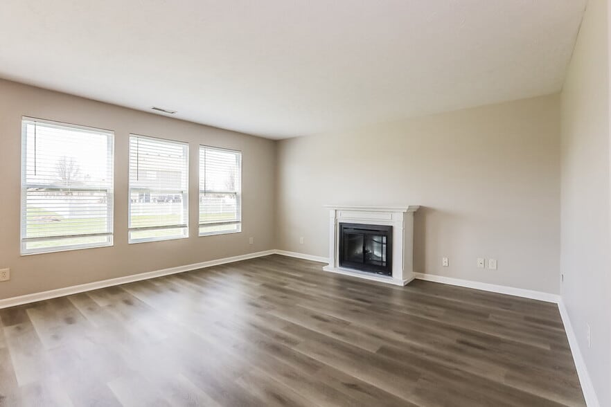 Building Photo - 2294 McGregor Dr