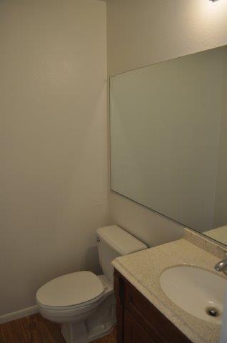 Building Photo - 4 Bedroom Home in the Summer Creek Community of West Escondido