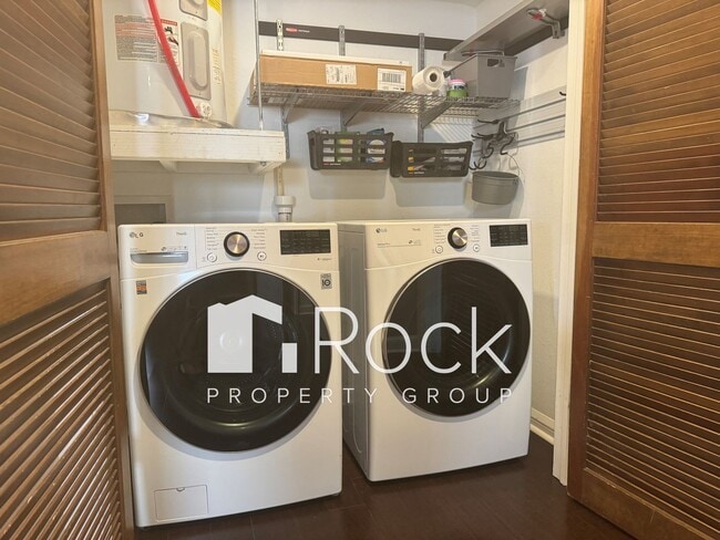 Building Photo - Urban Living in Downtown OKC - 2 Bedrooms/2 Bathrooms plus an Office or Bonus Room!