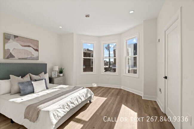 Building Photo - 2921 W Oxford St