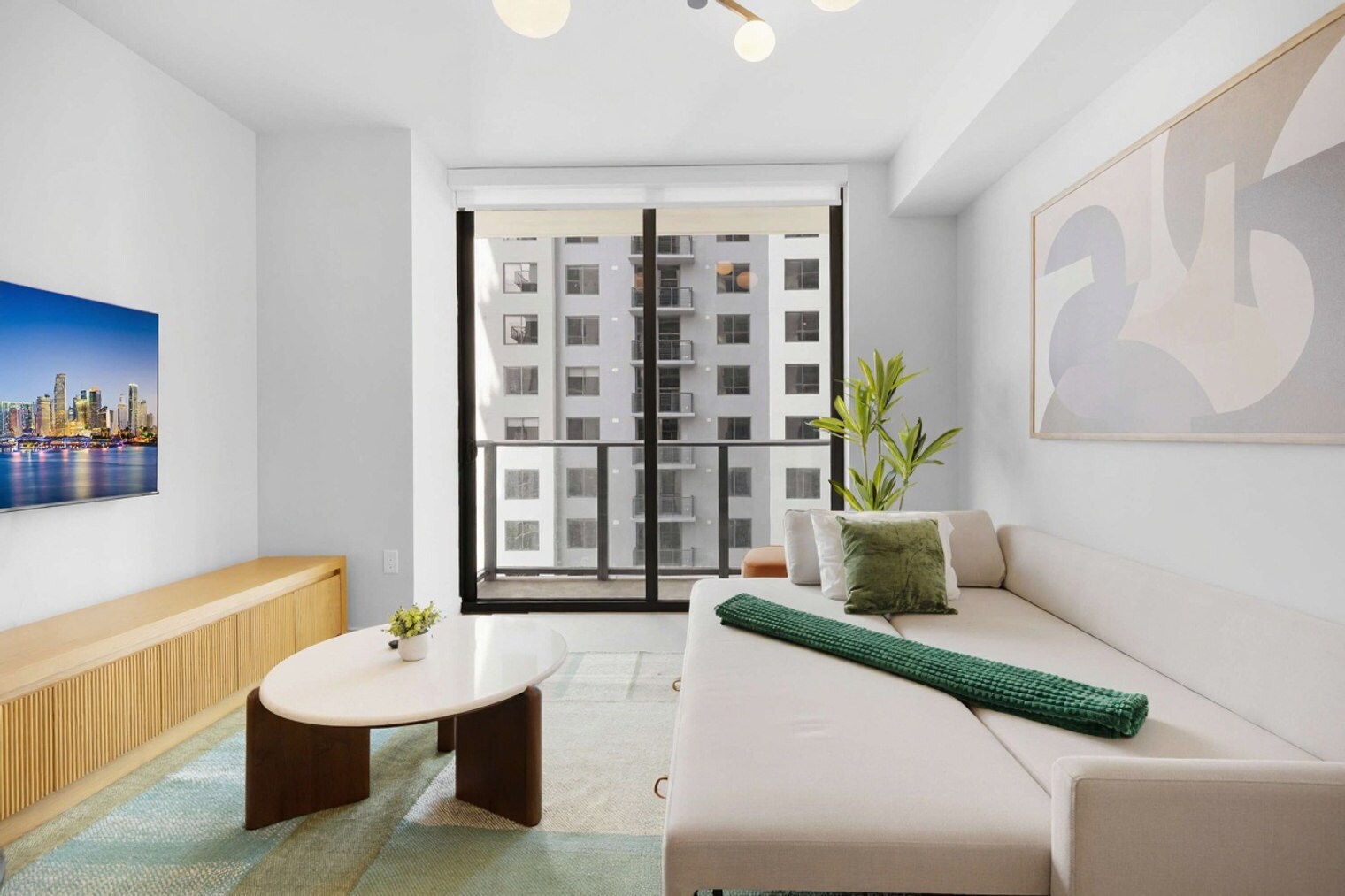 Building Photo - 601 N Miami Ave