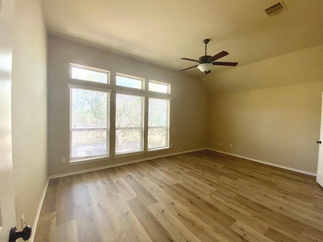 Building Photo - 4226 Ponderosa Hills Ln